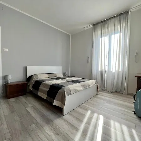 Apartamento Il Ritrovo, Luminoso Trilocale In Citta *